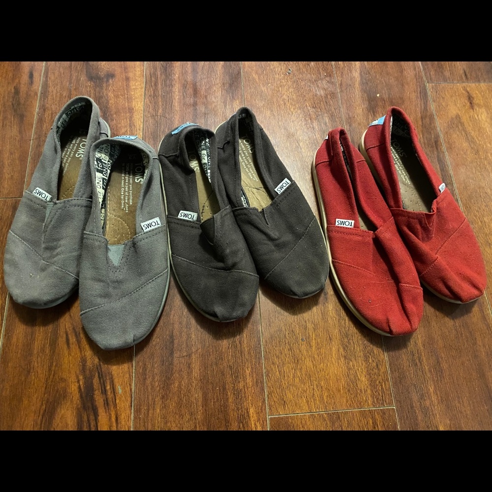 Toms